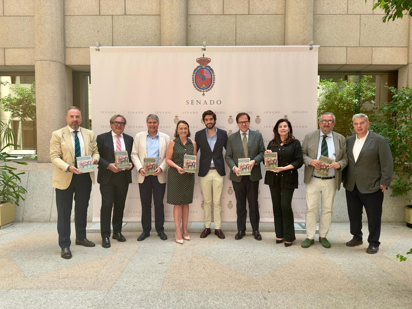 El libro Bravo Toledano, presentado en el Senado del Reino de España